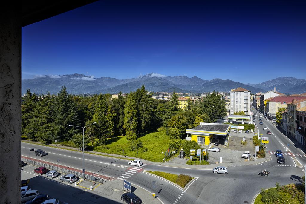 Hotel Michelangelo Biella Exterior photo